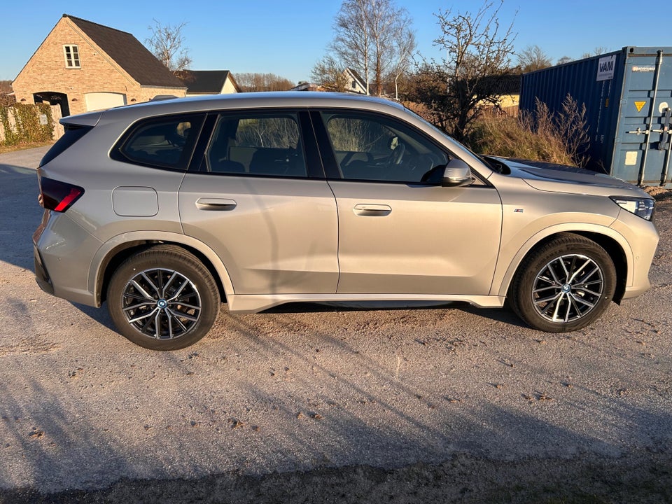 BMW iX1 eDrive20 M-Sport 5d