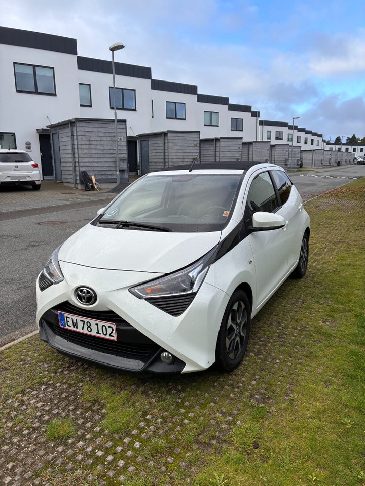 Toyota Aygo 1,0 VVT-i x-sky 5d