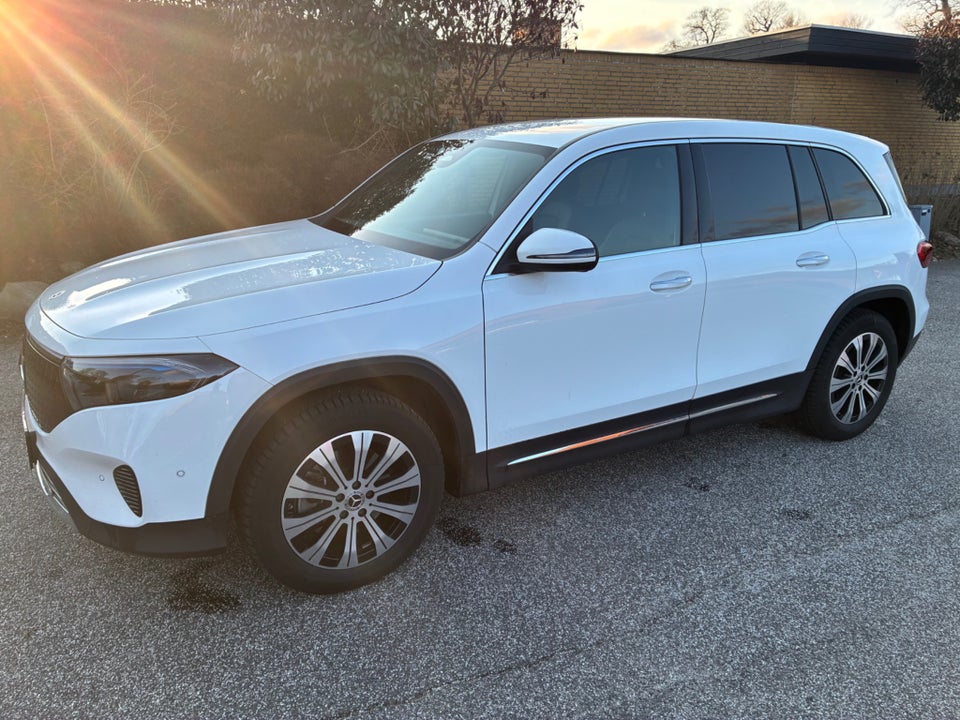 Mercedes EQB250+ Progressive 5d