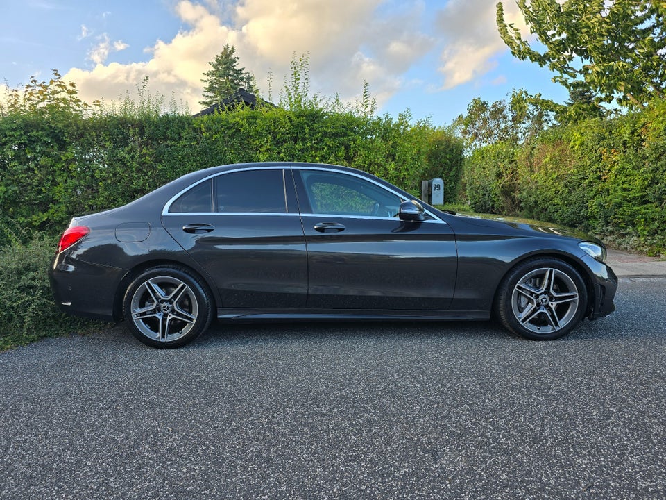 Mercedes C220 d 2,0 AMG Line aut. 4d