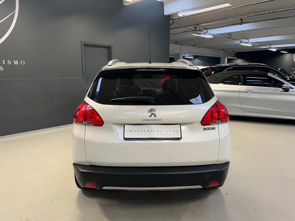 Peugeot 2008 1,2 VTi 82 Allure 5d