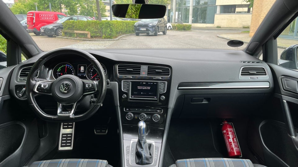 VW Golf VII 1,4 GTE DSG 5d