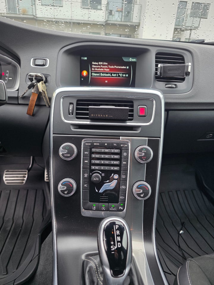 Volvo S60 2,0 D4 190 R-Design aut. 4d