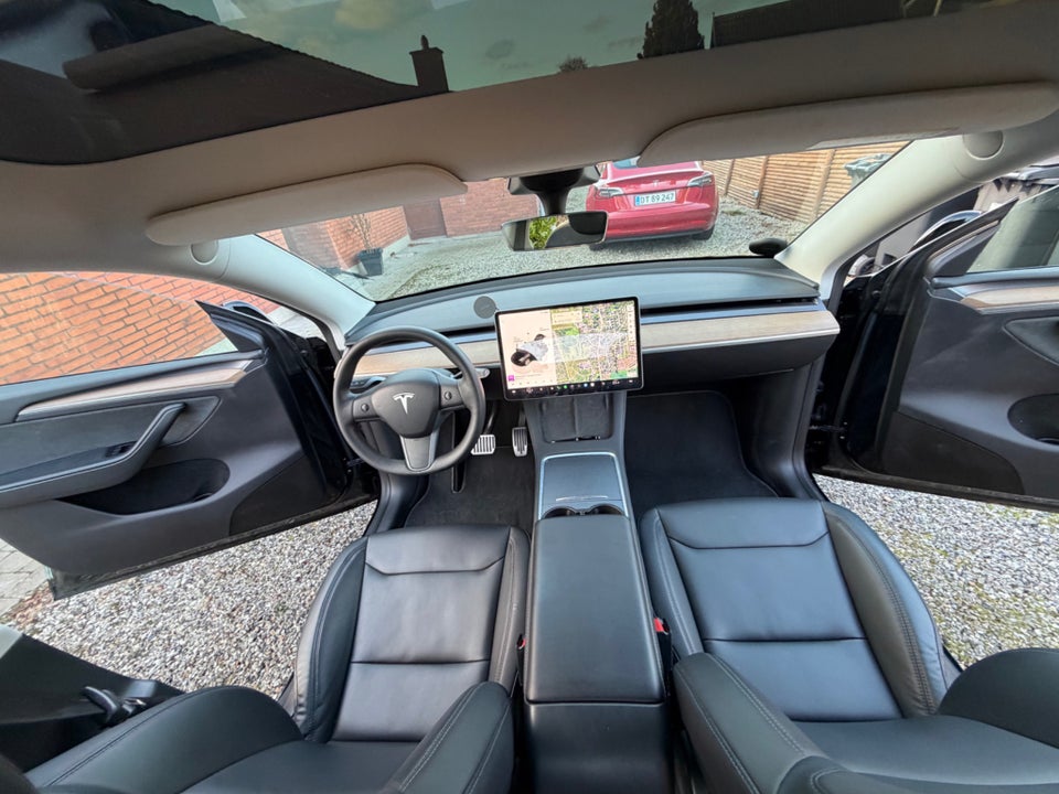 Tesla Model Y Long Range AWD 5d