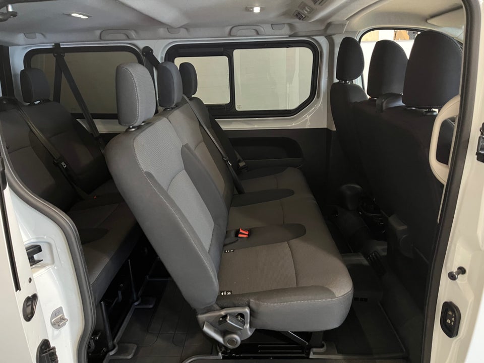 Nissan NV300 2,0 dCi 110 L1H1 Access Combi