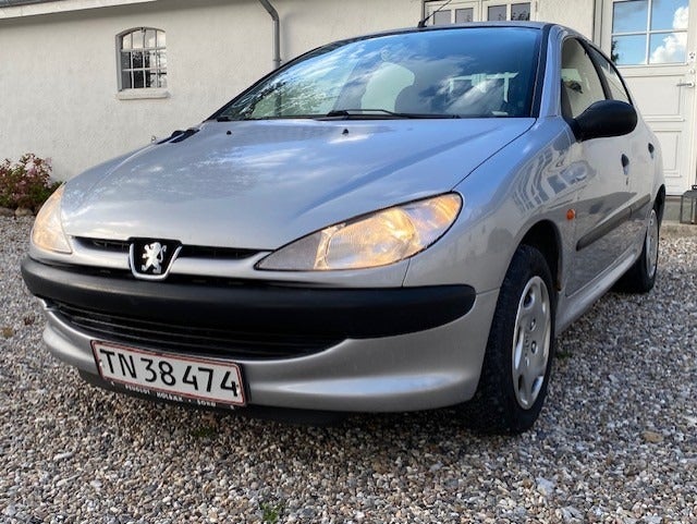 Peugeot 206 1,4 XR 5d