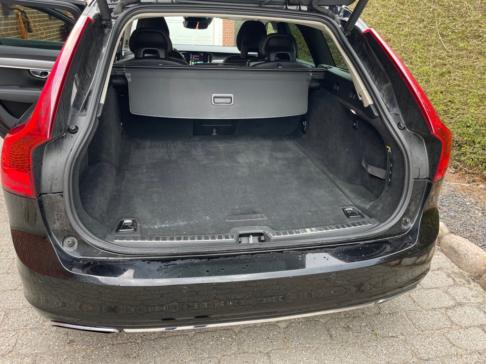 Volvo V90 2,0 D4 190 Momentum 5d