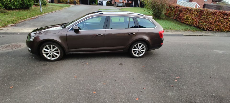 Skoda Octavia 1,4 TSi 140 Elegance Combi DSG 5d