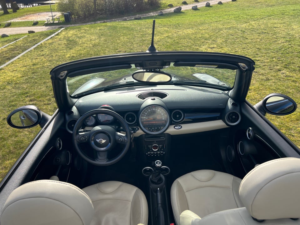 MINI Cooper 1,6 D Cabriolet 2d