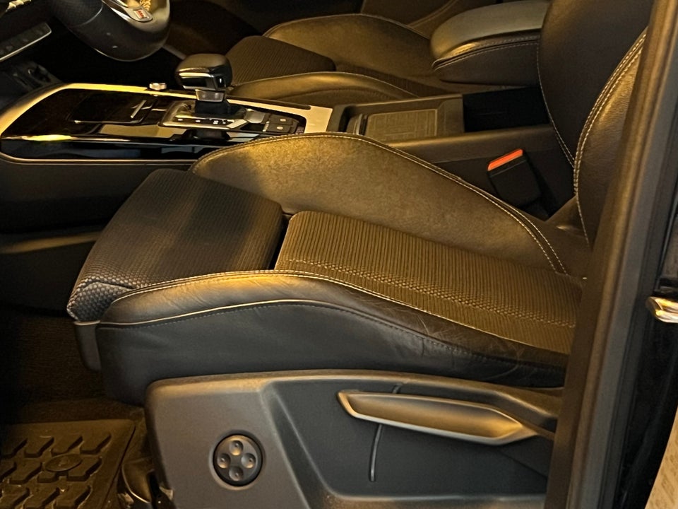 Audi Q5 50 TFSi e S-line quattro S-tr. 5d