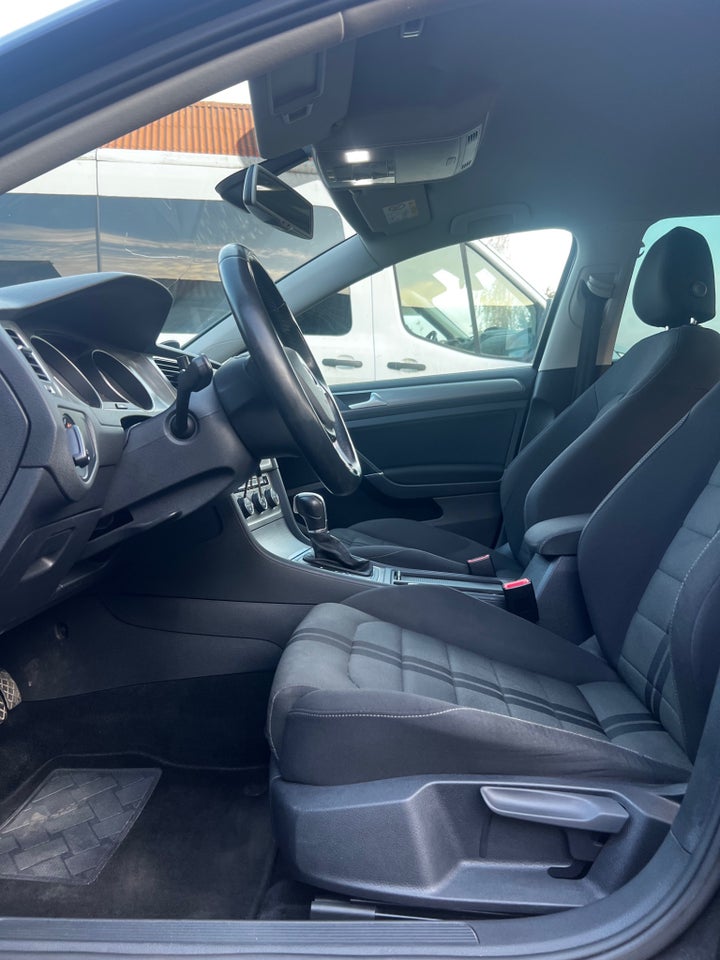 VW Golf VII 1,4 TSi 140 R-line Variant DSG 5d