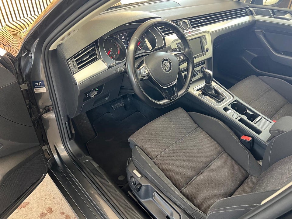 VW Passat 1,4 TSi 150 R-line DSG 4d