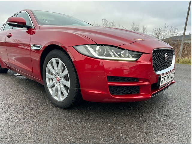 Jaguar XE 2,0 P200 Prestige aut. 4d