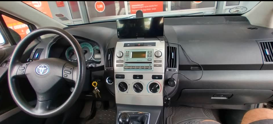 Toyota Corolla Verso 1,6 Sol 7prs 5d