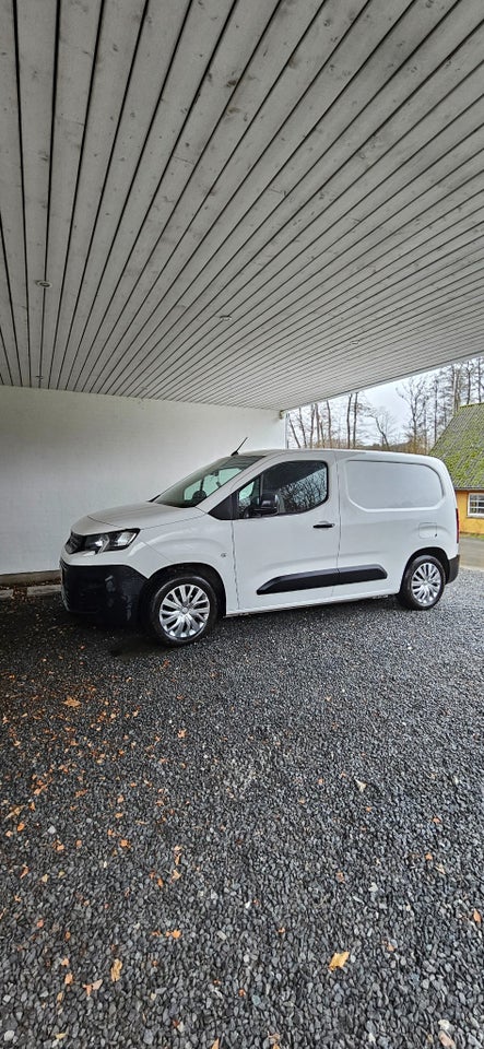 Peugeot Partner 1,5 BlueHDi 100 L1V1 Plus Van