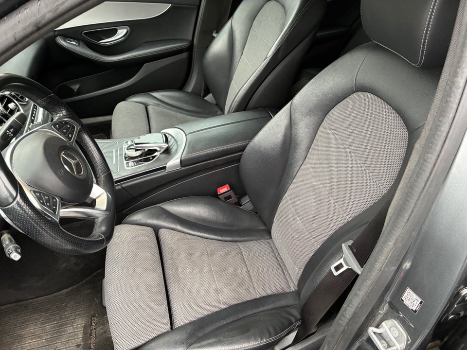 Mercedes C220 d 2,2 AMG Line stc. aut. 5d