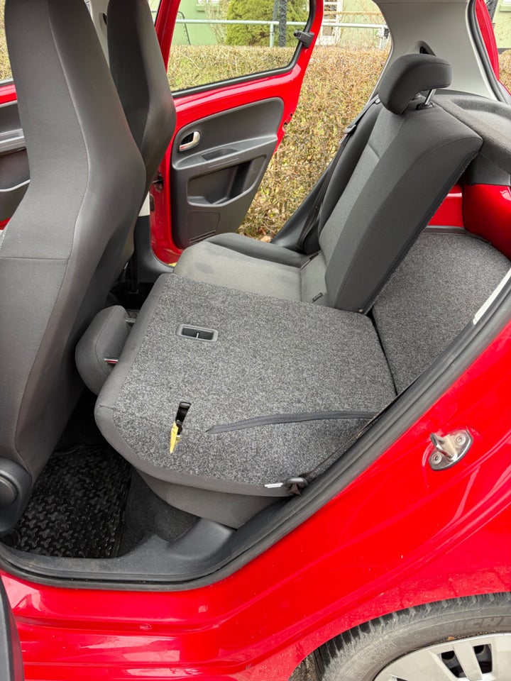 VW Up! 1,0 75 Move Up! BMT 5d