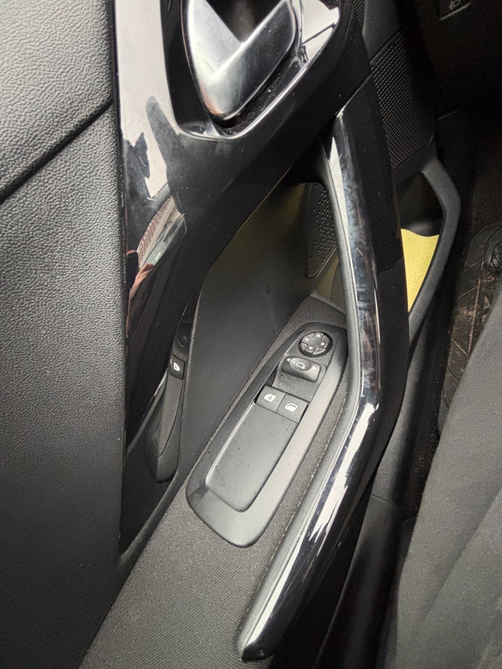 Peugeot 208 1,2 e-VTi 82 Active ESG 5d