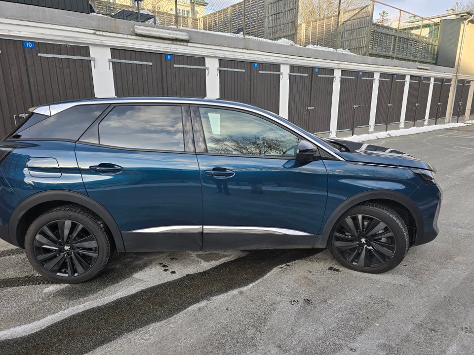 Peugeot 3008 1,6 Hybrid Allure Pack Limited EAT8 5d