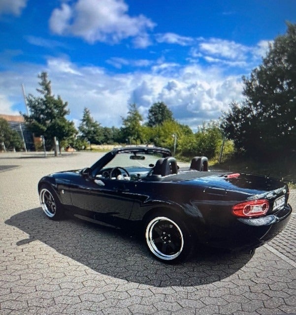 Mazda MX-5 1,8 Roadster 2d
