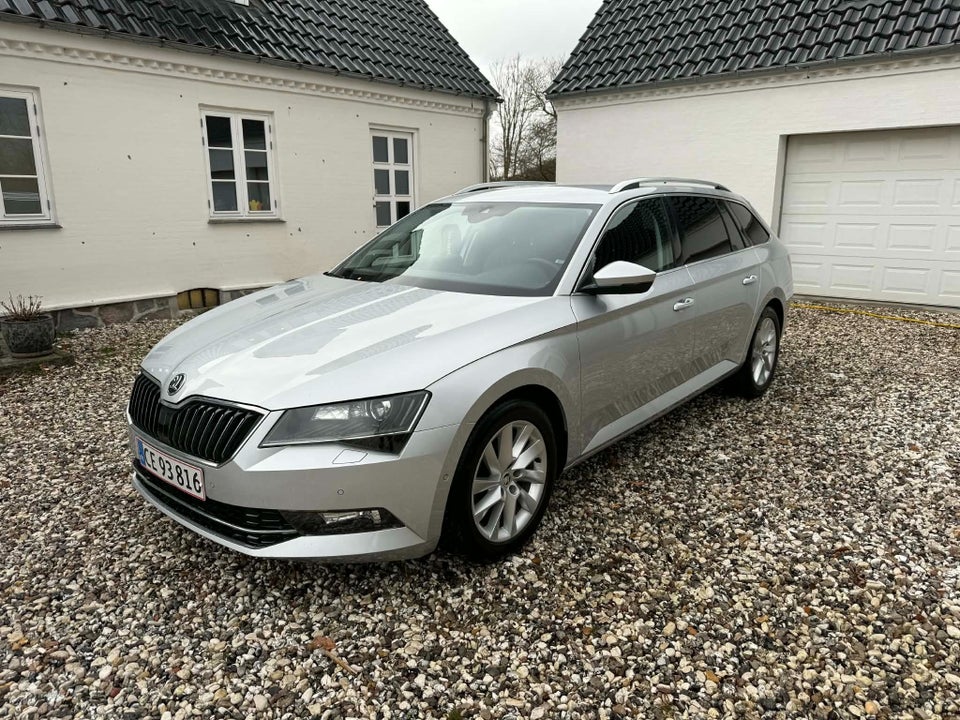 Skoda Superb 1,5 TSi 150 Business Executive Combi DSG 5d