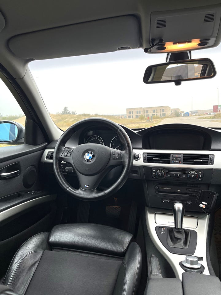 BMW 320d 2,0 Touring aut. 5d