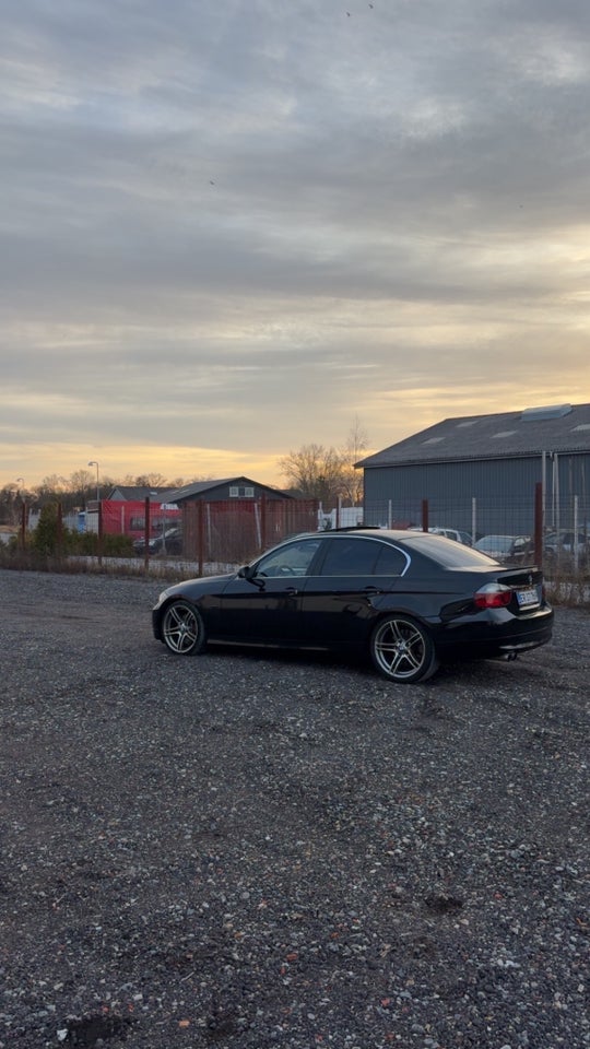 BMW 330i 3,0 aut. 4d