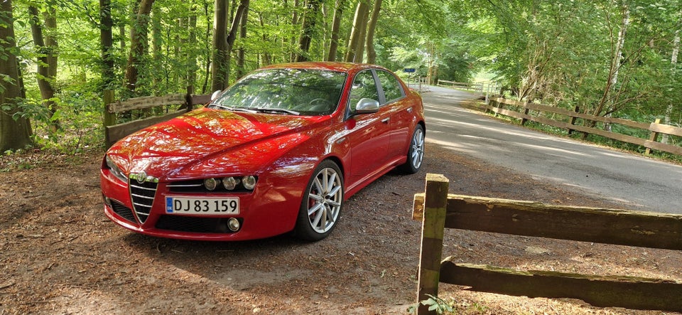 Alfa Romeo 159 2,2 JTS 4d
