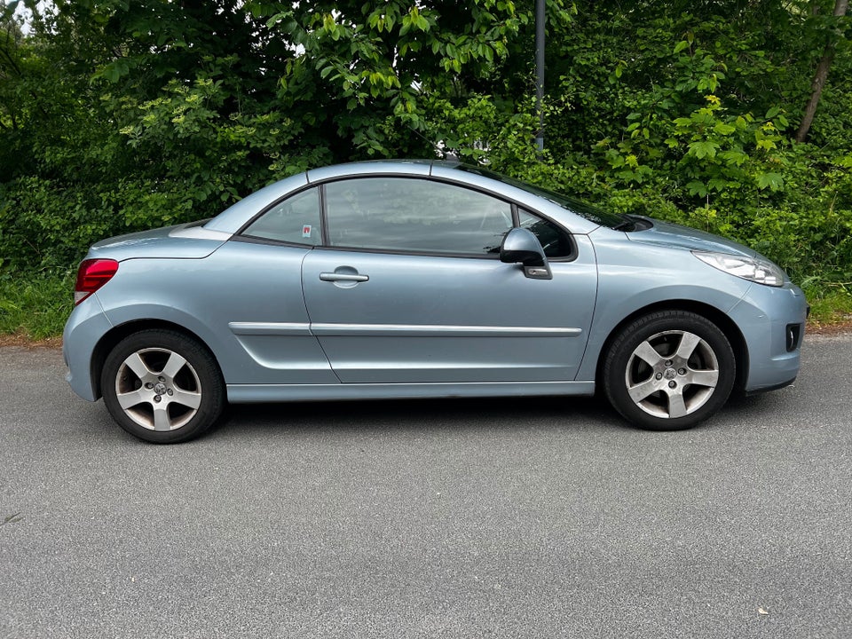 Peugeot 207 1,6 VTi CC 2d