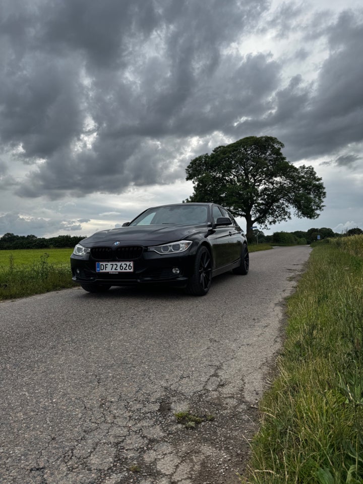 BMW 320i 2,0 aut. 4d