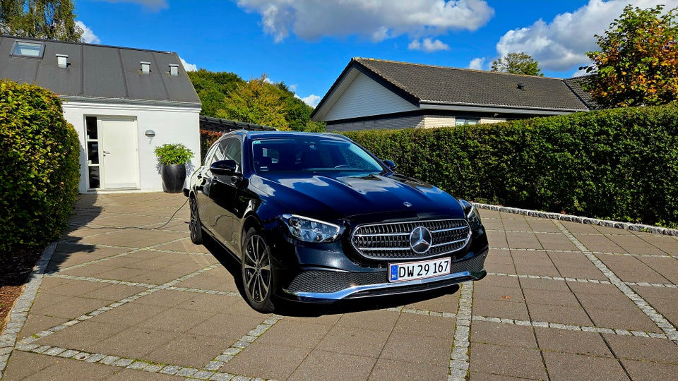 Mercedes E300 de 2,0 Avantgarde stc. aut. 5d