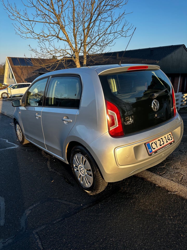 VW Up! 1,0 75 High Up! BMT 5d