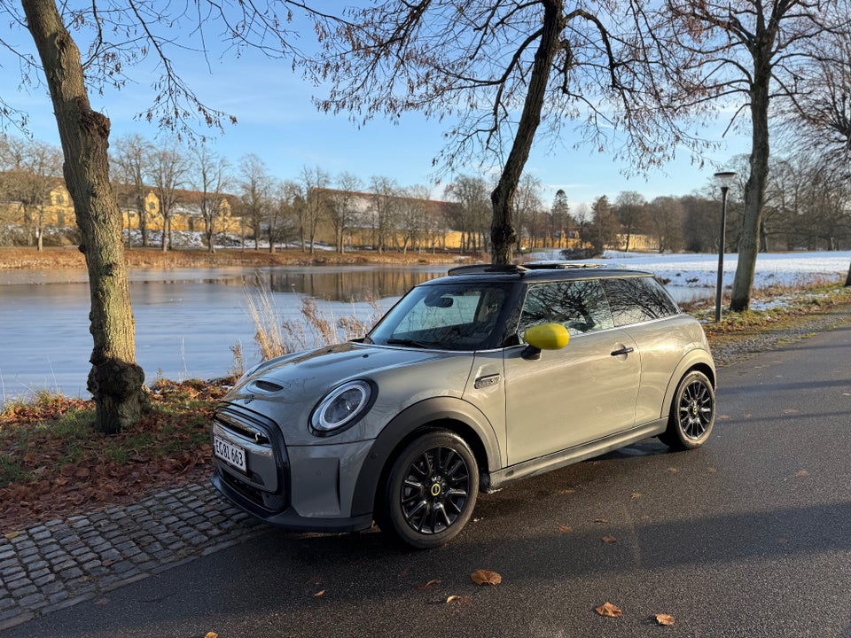 MINI Cooper SE Yours Trim 3d