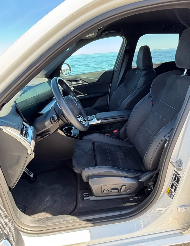 BMW iX1 eDrive20 Fully Charged M-Sport 5d