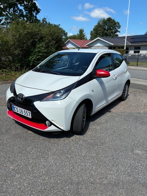 Toyota Aygo 1,0 VVT-i x-press x-shift 5d