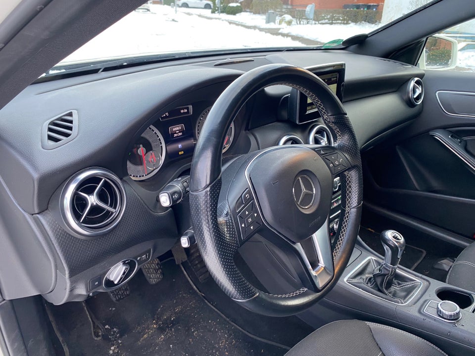 Mercedes A180 1,5 CDi Urban 5d