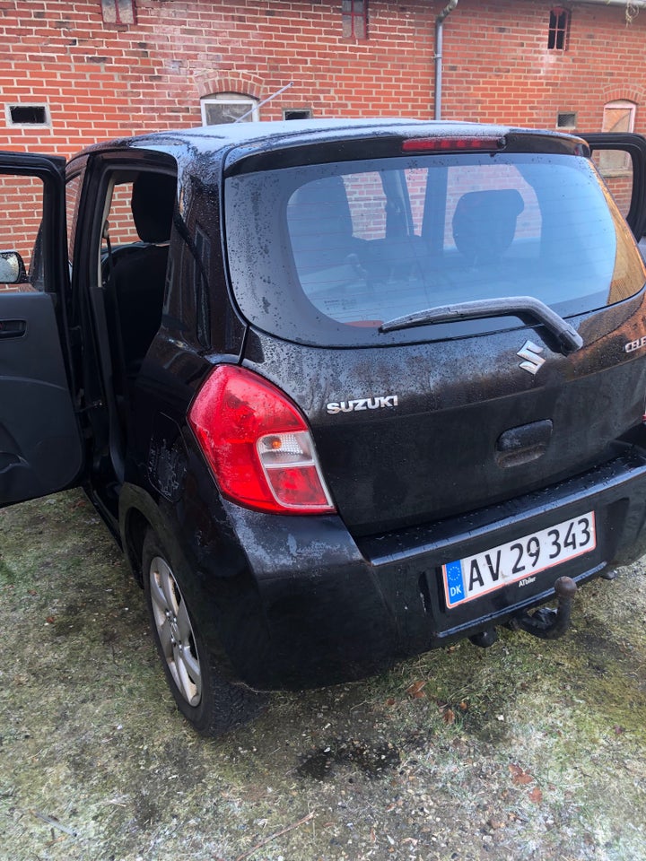 Suzuki Celerio 1,0 Dualjet Exclusive 5d