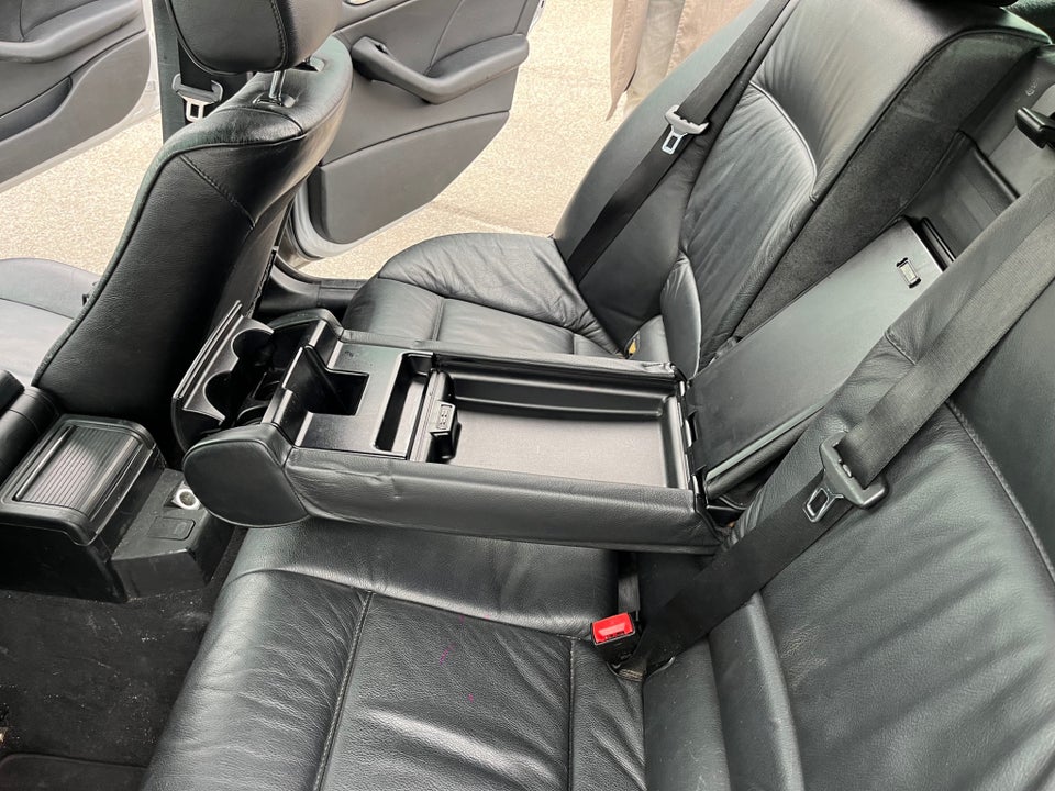 BMW 320i 2,2 Touring aut. 5d