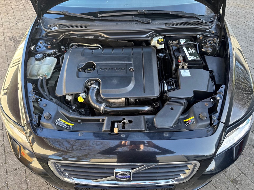 Volvo V50 1,6 D Momentum VIP 5d
