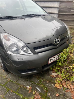 Toyota Corolla Verso 1,8 Luna 7prs 5d