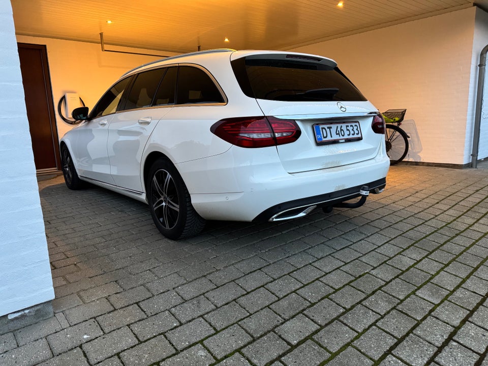 Mercedes C220 d 2,0 Avantgarde stc. aut. 5d