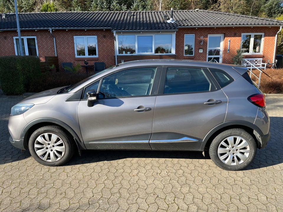 Renault Captur 0,9 TCe 90 Authentique 5d
