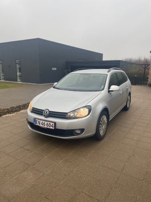 VW Golf VI 1,6 TDi 105 Comfortline Variant BMT 5d