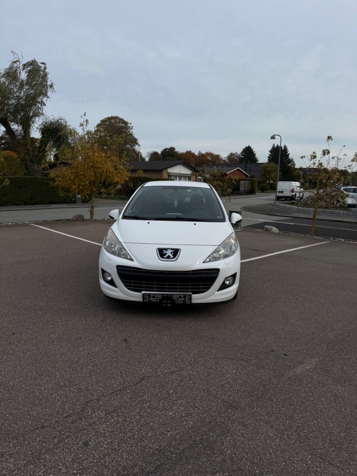 Peugeot 207 1,4 HDi 70 Comfort+ 5d