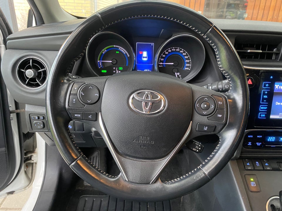 Toyota Auris 1,8 Hybrid H2 Comfort Touring Sports CVT 5d