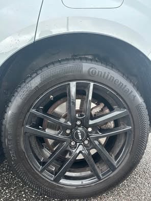 Volvo EX30 Extended Range Plus 5d