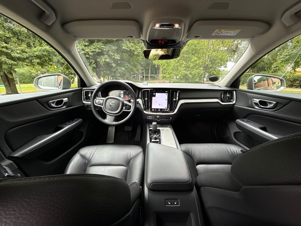 Volvo V60 CC 2,0 B4 197 aut. AWD 5d