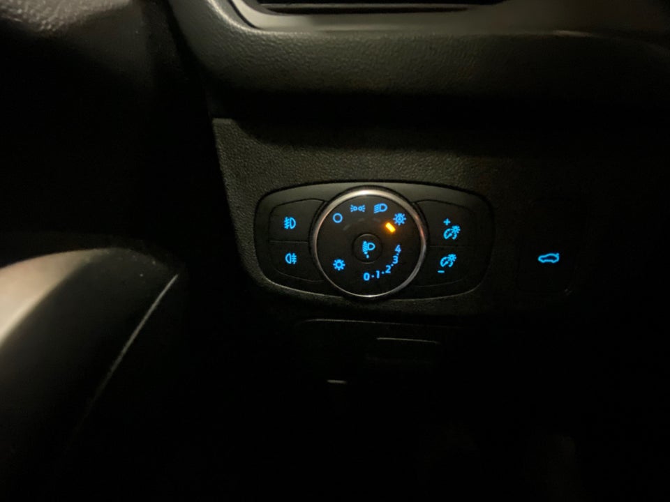 Ford Focus 1,0 EcoBoost Active stc. 5d