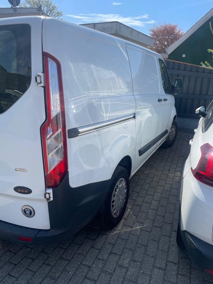 Ford Transit Custom 270S 2,2 TDCi 100 Ambiente Van 5d