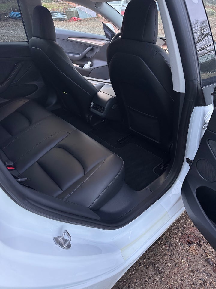 Tesla Model 3 Performance AWD 4d